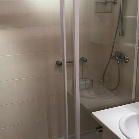 Apartment Chamonix-mont-blanc, 3 Pieces, 5 Personnes - Fr-1-517-10 *